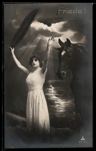 Foto-AK Photochemie Berlin Nr. 4409: Frau im rosafarbenen Kleid mit einem Pferd ruft zum Frieden auf
