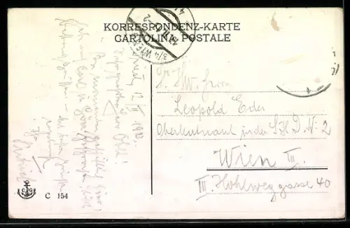 AK Trieste, Riva del Mandracchio con barca e edifici storici sullo sfondo