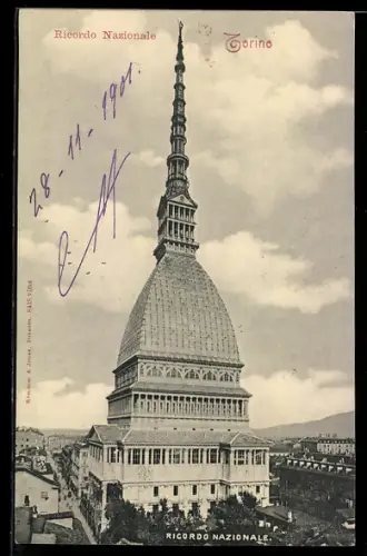 AK Torino, Mole Antonelliana in una giornata nuvolosa