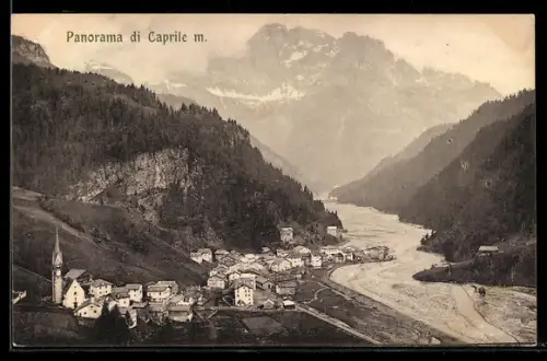 AK Caprile, Panorama del villaggio con montagne sullo sfondo