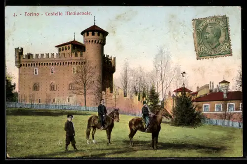 AK Torino, Castello Medioevale con persone a cavallo