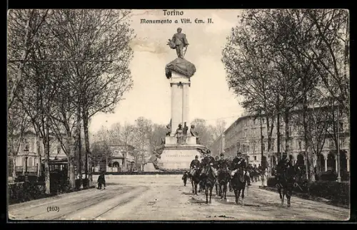 AK Torino, Monumento a Vitt. Em. II con cavalieri a cavallo
