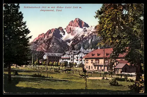 AK Schluderbach /Ampezzotal, Hoher Gaisl im Hintergrund mit Gebäuden im Vordergrund