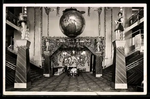AK Berlin-Tiergarten, Gasthof Haus Vaterland, Potsdamer Platz, Innenansicht Mittelhalle