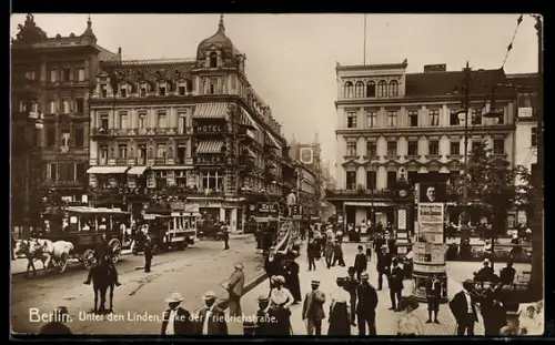 AK Berlin, Unter den Linden, Ecke der Friedrichstrasse, Pferdebahn