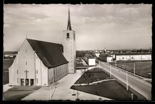 AK Rosenheim /Obb., Christ-König-Kirche, Strassenansicht