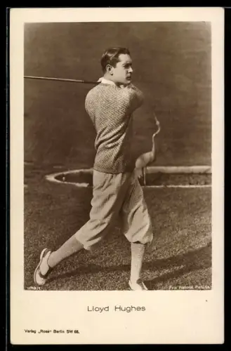 AK Schauspieler Lloyd Hughes beim Golf