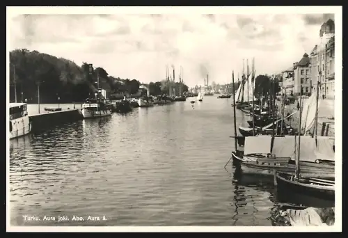 Fotografie Ansicht Turku, Aura joki, Äbo, Hafenpartie