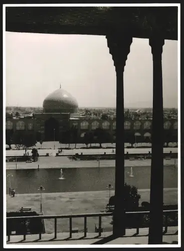 Fotografie Ansicht Isfahan, Durchblick zur Scheich-Lotfollah Moschee, Grossformat 25 x 18cm