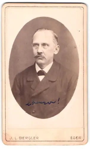 Fotografie J. L. Bergler, Eger, Schanzstrasse 7, Porträt eines Mannes
