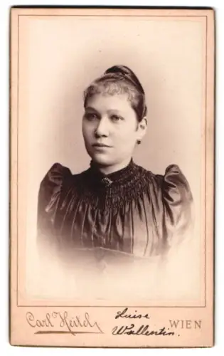 Fotografie Carl Heitel, Wien, Hauptstrasse 21, Luise Wallentin im Porträt