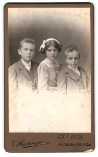 Fotografie V. Haidinger, Eggenburg, Mizzi Brandstätter und ihre Brüder