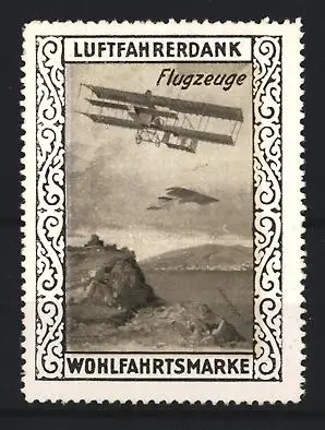 Reklamemarke Luftfahrerdank, Flugzeuge, Doppeldecker über Küste