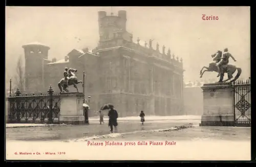 AK Torino, Palazzo Madama presso dalla Piazza Reale