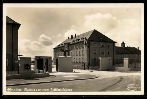 AK Straubing, Eingang zur neuen Artilleriekaserne, Reichskriegsflagge mit 