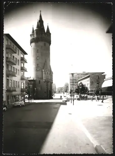 Fotografie unbekannter Fotograf, Ansicht Frankfurt / Main, Strassenpartie mit Blick zum Eschenheimer Turm