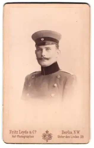 Fotografie Fritz Leyde & Co., Berlin, Portrait Oberstleutnant Adolf von Velsen in Uniform