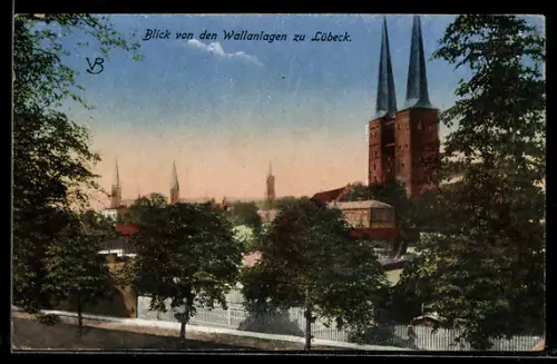 AK Lübeck, Blick von den Wallanlagen auf die Stadt