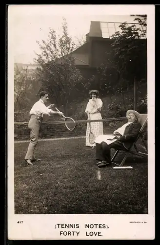 AK Paar beim Tennisspiel im Garten