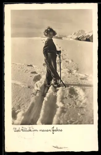 AK Mädchen beim Ski-Langlauf im Gebirge