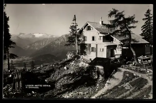 AK Loser-Hütte, Hüttenansicht mit Dachstein