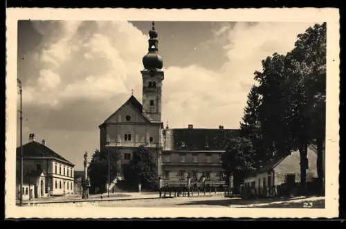 AK Lockenhaus /Bgld., Hauptplatz mit Kirche
