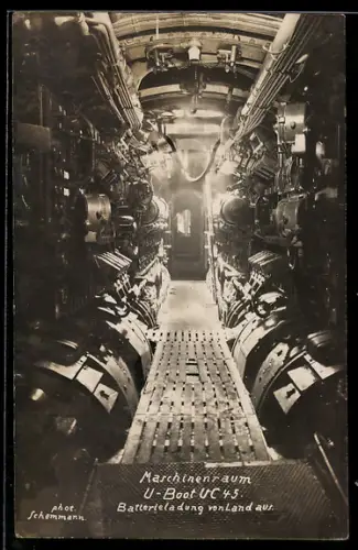 AK Maschinenraum des U-Boot UC 45, Batterieladung von Land aus