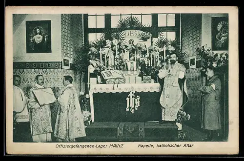 AK Mainz, Offiziergefangenen-Lager, Kapelle, Kath. Altar, Messe