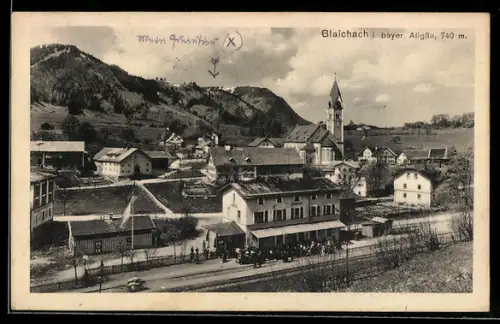 AK Blaichach i. bayr. Allgäu, Teilansicht mit Bahnhof und Kirche