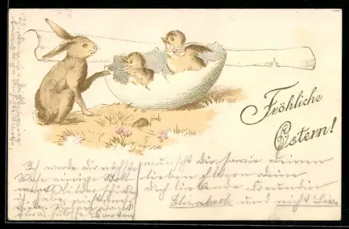 Präge-AK Ostern, Osterhase bei einer Eierschale mit zwei Osterküken
