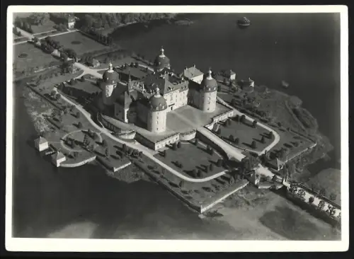Fotografie Walter Hahn, Dresden, Ansicht Moritzburg, Schloss Moritzburg aus der Vogelschau