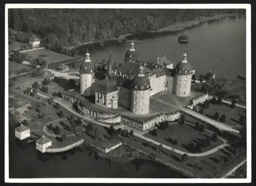 Fotografie Walter Hahn, Dresden, Ansicht Moritzburg, Schloss Moritzburg mit Grünanlage