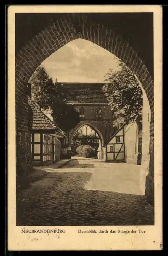 AK Neubrandenburg, Durchblick durch das Stargarder Tor