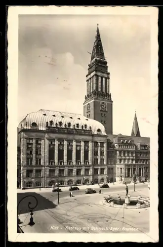 AK Kiel, Rathaus, Schwertträgerbrunnen