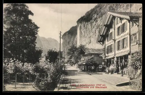 AK Lauterbrunnen, Dorfstrasse und Staubbach