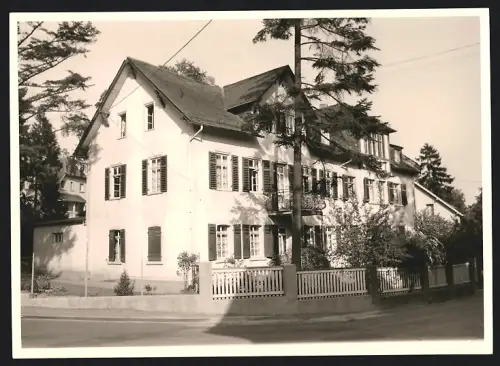 Fotografie Ansicht Offenbach a. M., Mehrfamilien Haus mit einzelnem Balkon