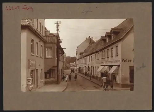 Fotografie Brück & Sohn, Meissen, Ansicht Colditz, Badergasse mit Modewarenladen Peter Schneider