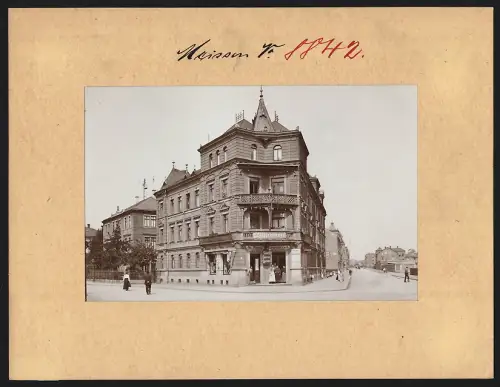 Fotografie Brück & Sohn, Meissen, Ansicht Meissen, Vorbrücker Strasse 34 Ecke Bismarckstrasse mit Cigarrenladen Pötzschke