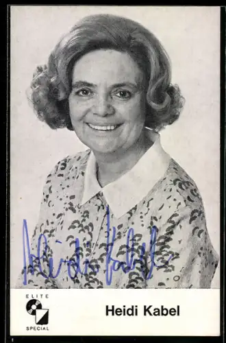 AK Schauspielerin Heidi Kabel in gemusterter Bluse, Autograph