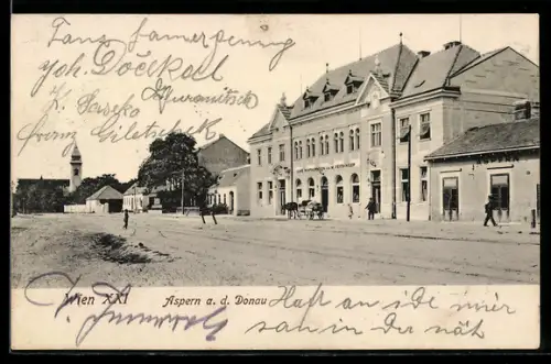 AK Wien, Aspern, Café-Restaurant von M. Feitsinger, Strassenpartie und Blick zur Kirche