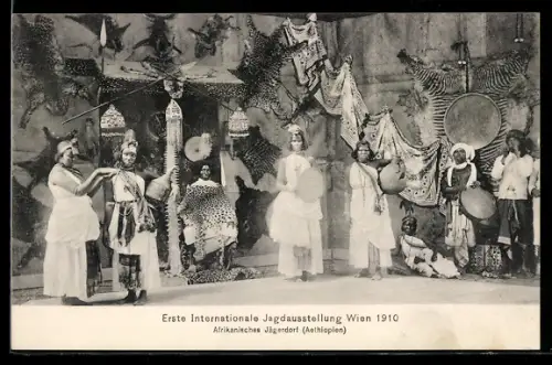 AK Wien, 1. Internationale Jagd-Ausstellung 1910, Afrikanisches Jägerdorf, Aethiopien, Stammesfrauen