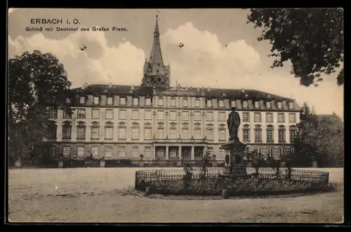 AK Erbach i. O., Schloss mit Denkmal des Grafen Franz und Gartenanlage