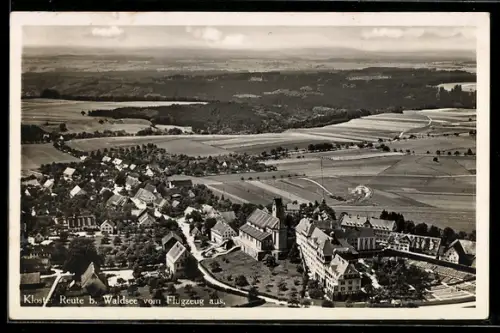 AK Reute /Waldsee, Kloster Reute vom Flugzeug aus gesehen