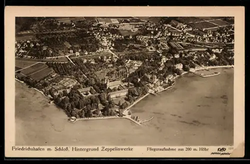 AK Friedrichshafen, Schloss, Hintergrund Zeppelinwerke, Fliegeraufnahme