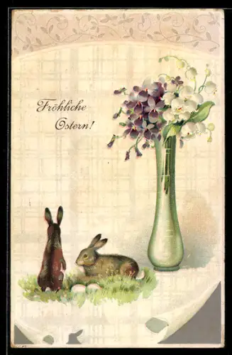 Präge-AK Zwei Osterhase mit Ostereiern neben einer Blumenvase