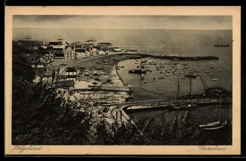 AK Helgoland, Unterland, Hafen, Schiffe, Ortsansicht
