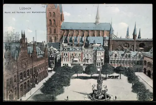 AK Lübeck, Markt mit Rathaus und Marienkirche