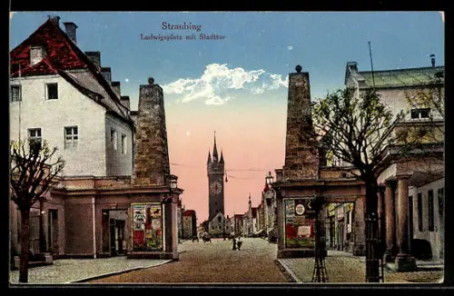 AK Straubing, Ludwigsplatz mit Stadttor