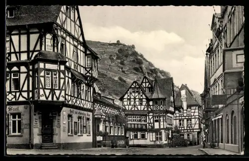 AK Bacharach /Rhein, Marktplatz, Hotel zum alten kurcölnischen Saal, Gasthof Altes Haus, Fachwerkhäuser