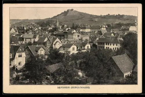 AK Bensheim /Bergstrasse, Ortsansicht mit Kirche und umliegender Landschaft